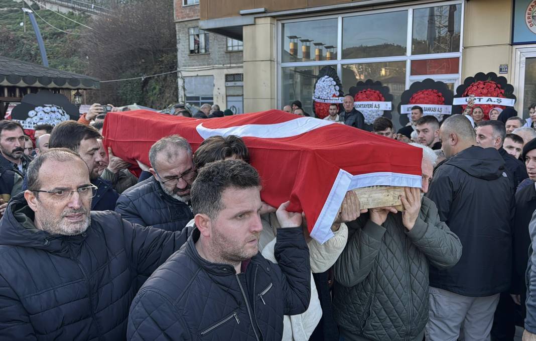 PTT çalışanları şiddete karşı ayakta! Rize'deki saldırıya tepki yağıyor 5